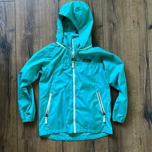 Girls Patagonia wind/rain jacket